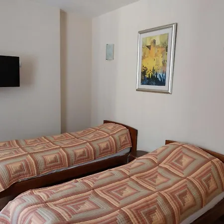 Къща За Гости Хриси Guest house *