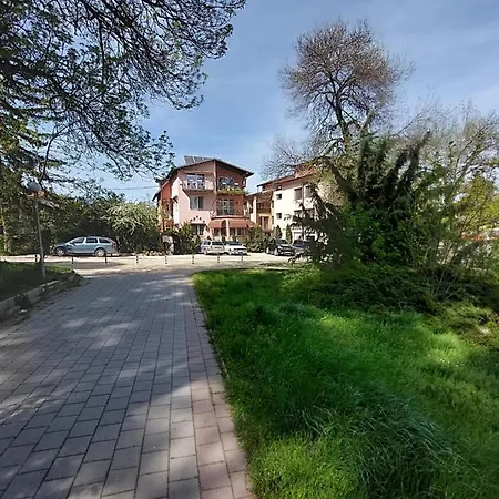 Pensionat Къща За Гости Хриси 3*